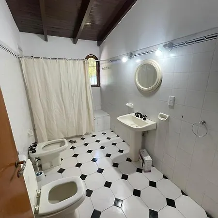 Hermosa Y Amplia Casa En La Mejor Ubicacion De Chacras, Con Piscina Y Jardin Lujan de Cuyo Exterior photo